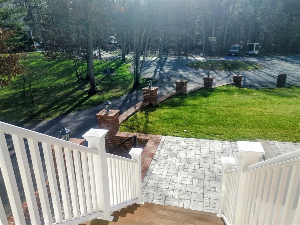 207 John Scott Blvd, Norton