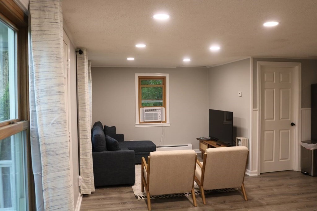 175 Sam Ryder Rd, Chatham