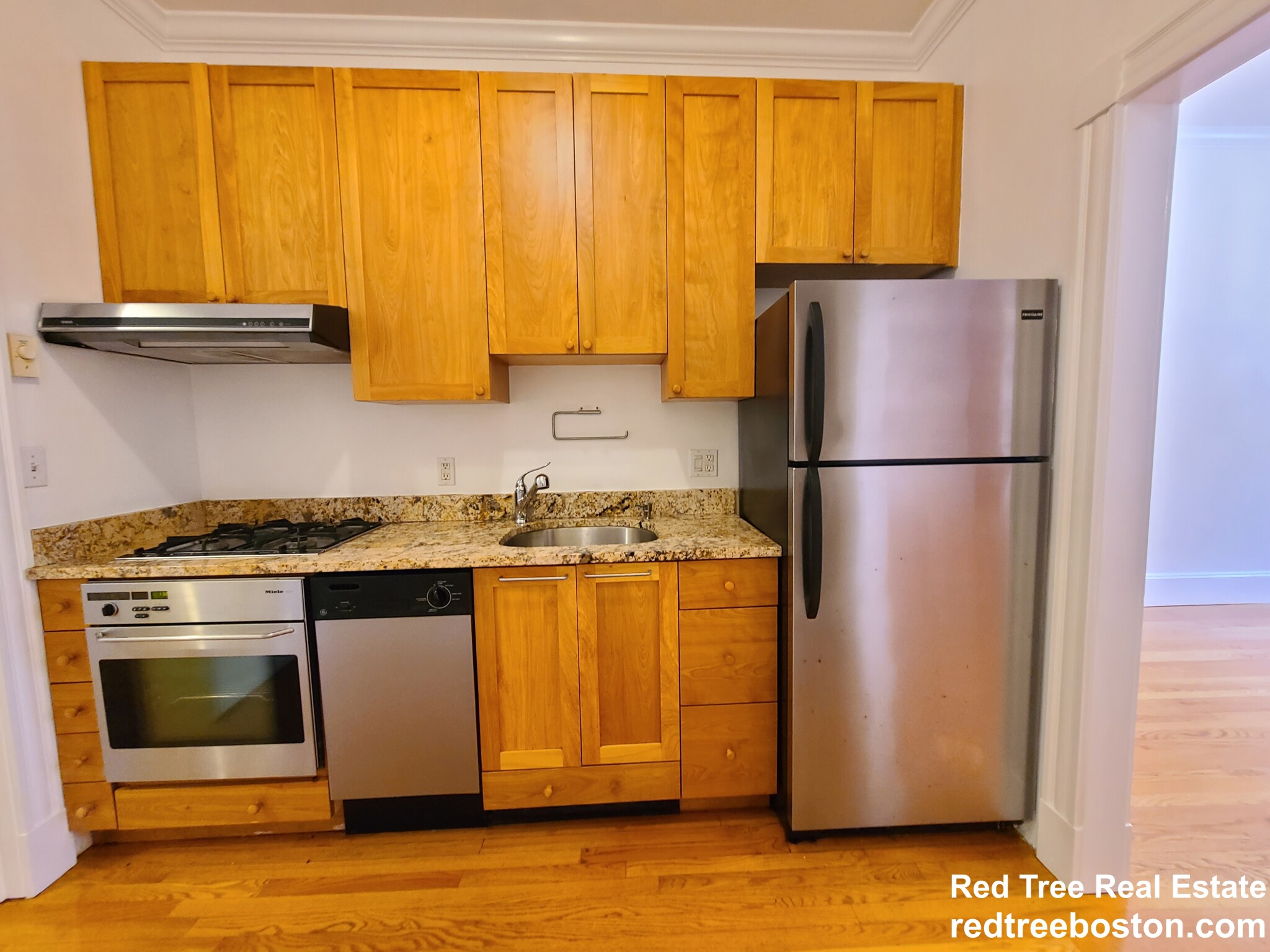 88 West Cedar St, Beacon Hill