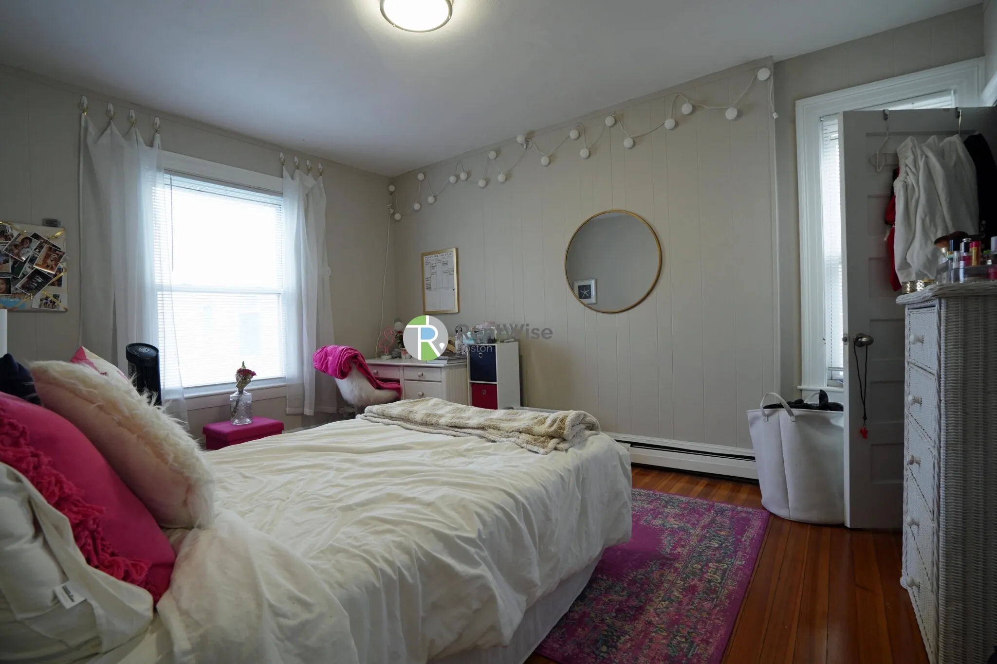 2 Ashford Ct, Allston