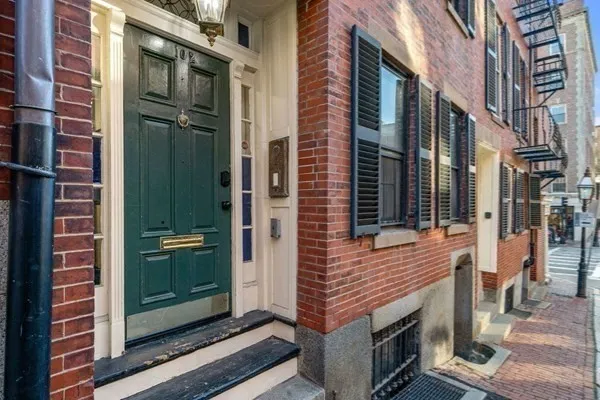 102 Revere St, Beacon Hill