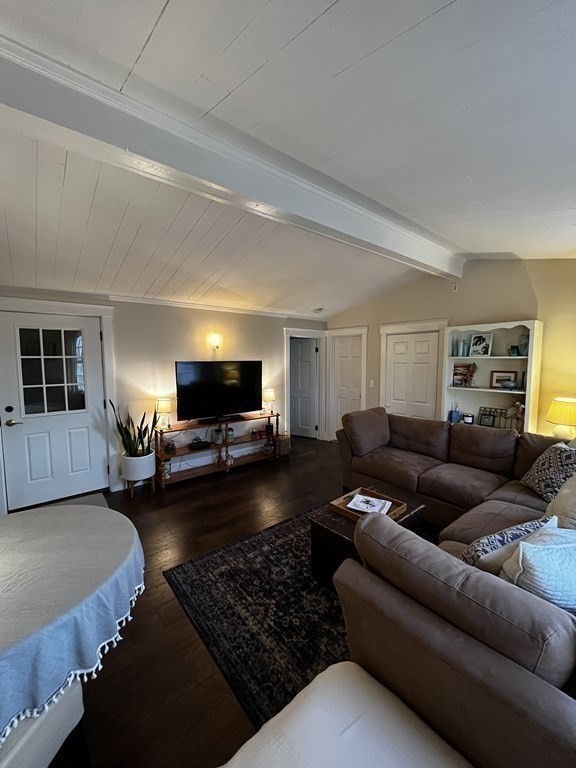 33 Lothrop St, Beverly