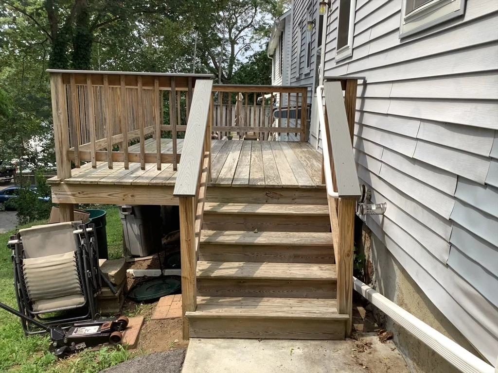 10 Moulton Ct, Beverly