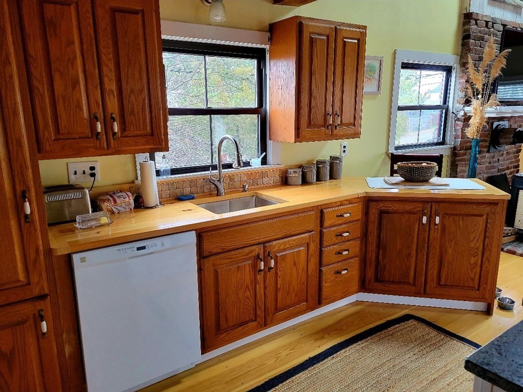 13 Plum Island Tpk, Plum Island