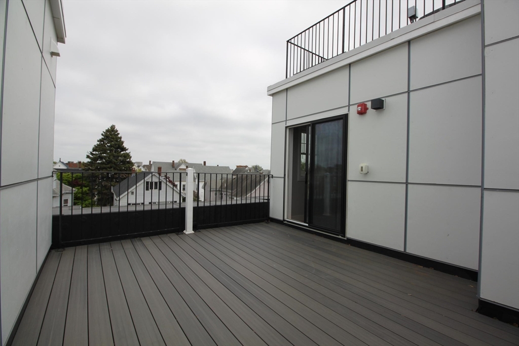 110 Main St, Everett