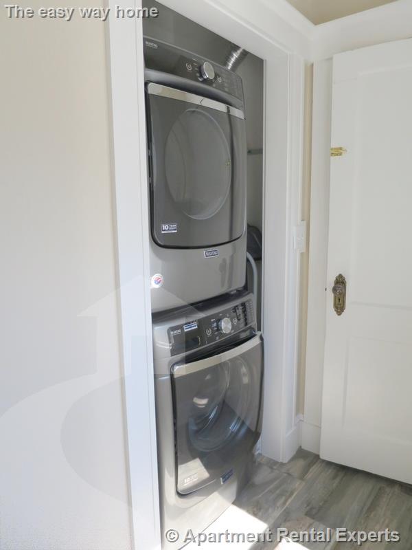 17 Dickson St, Teele Square