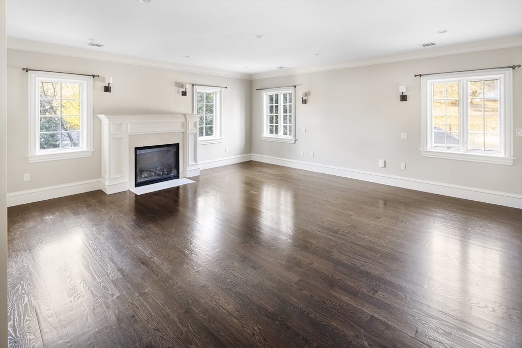 72 Drumlin Rd, Newton