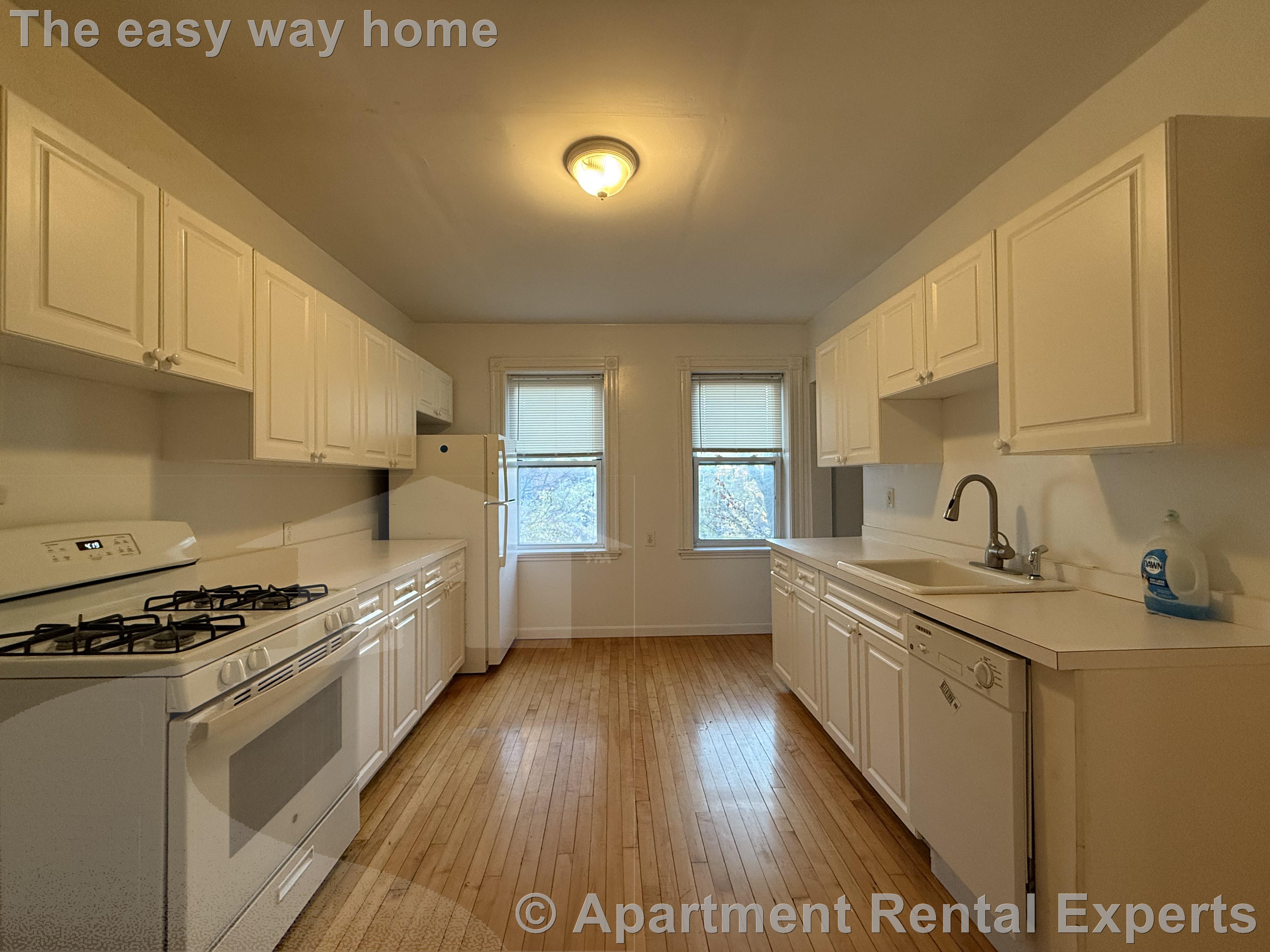 14 Centre St, Central Square