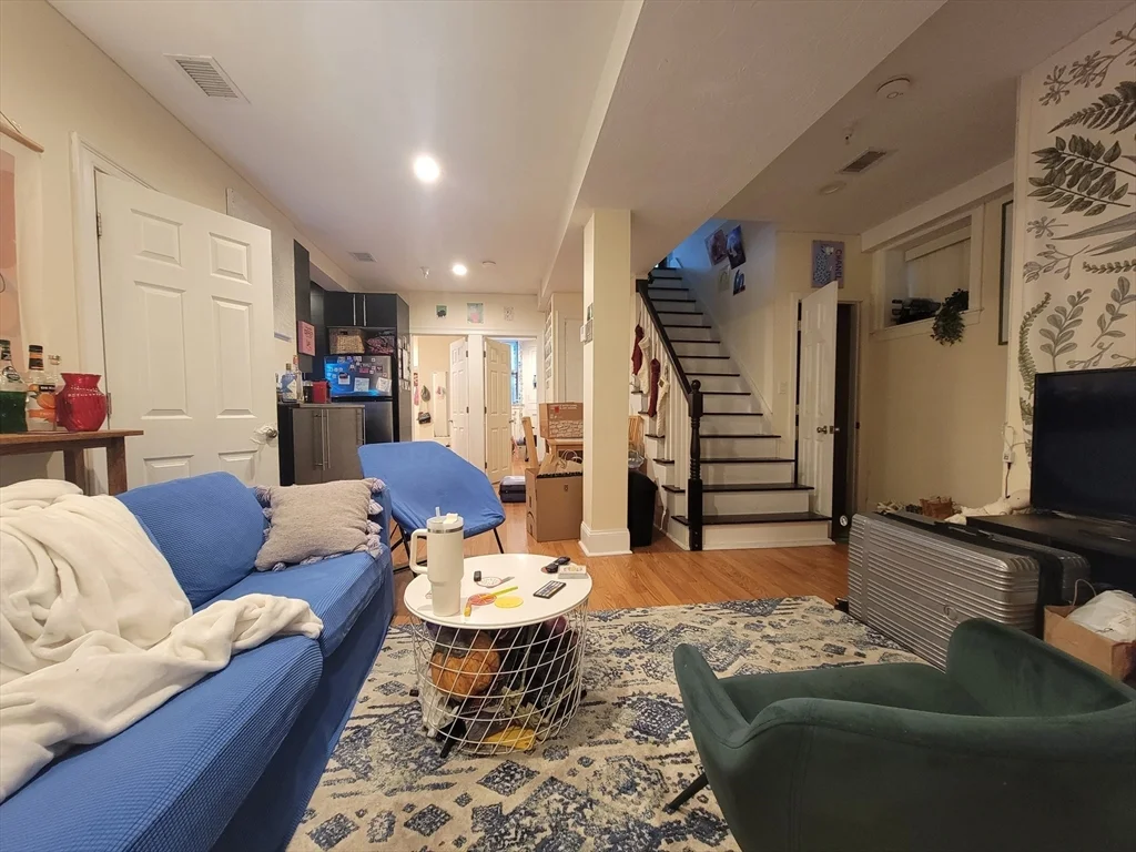 1203 Beacon St, Coolidge Corner