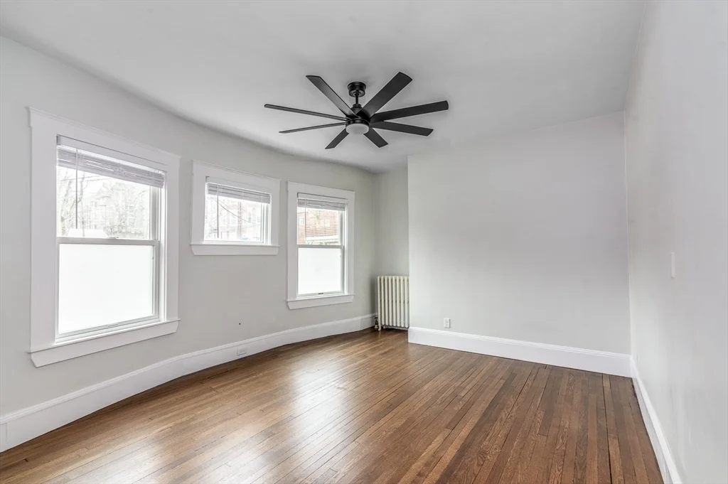 369 Tappan, Beaconsfield