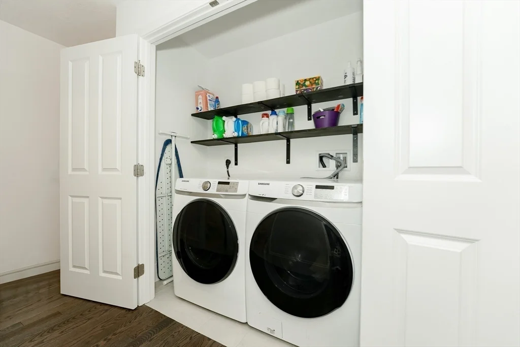 18 Cleary Cir, Norfolk