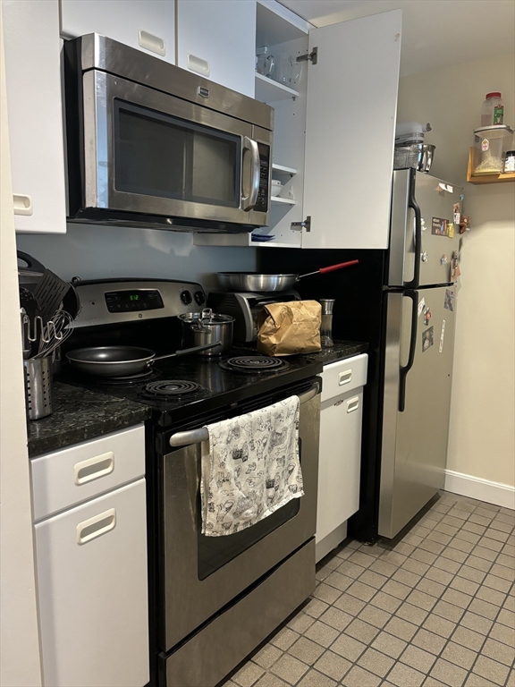 931 Massachusetts Ave, Mid-Cambridge