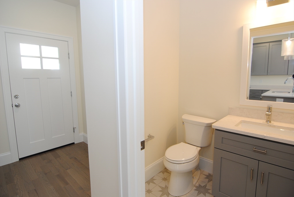 1 Scout Ln, Nashua