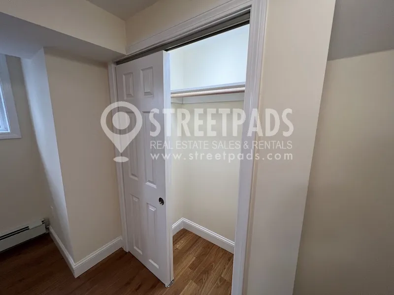 381 Harvard St, Mid-Cambridge