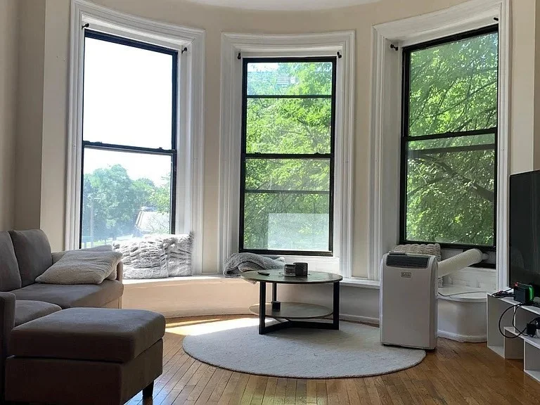 463 Commonwealth, Back Bay