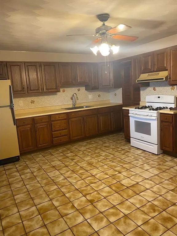 237 Lexington St, East Boston