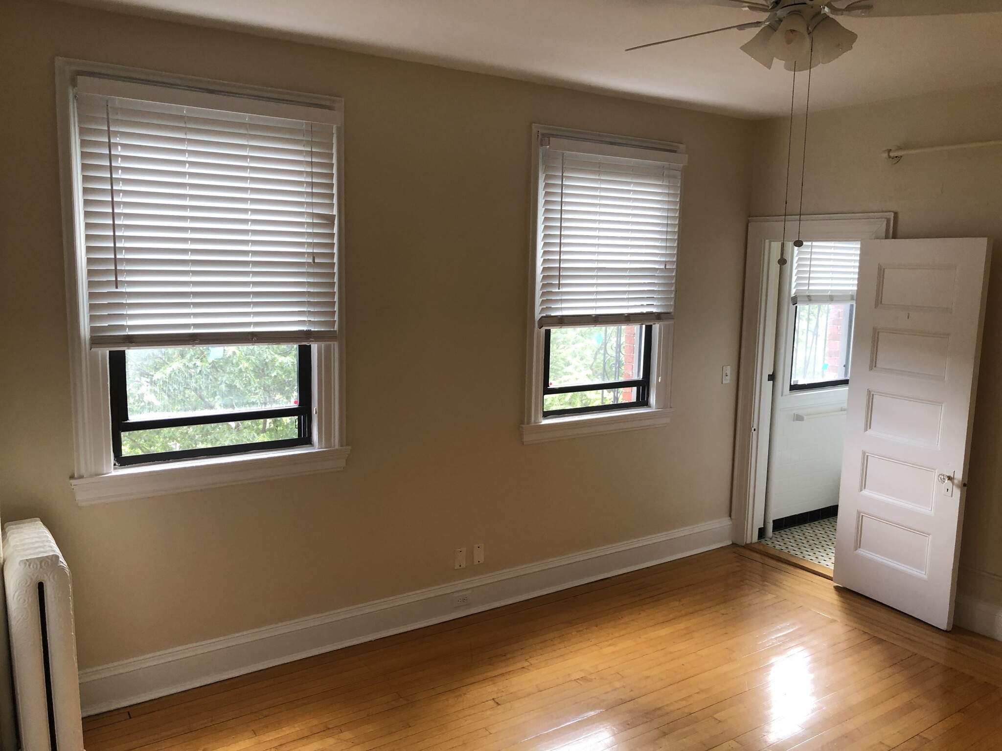 1470 Beacon St, Corey Hill