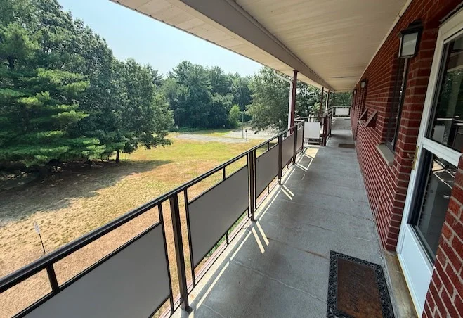 10 Colonial Dr, Andover