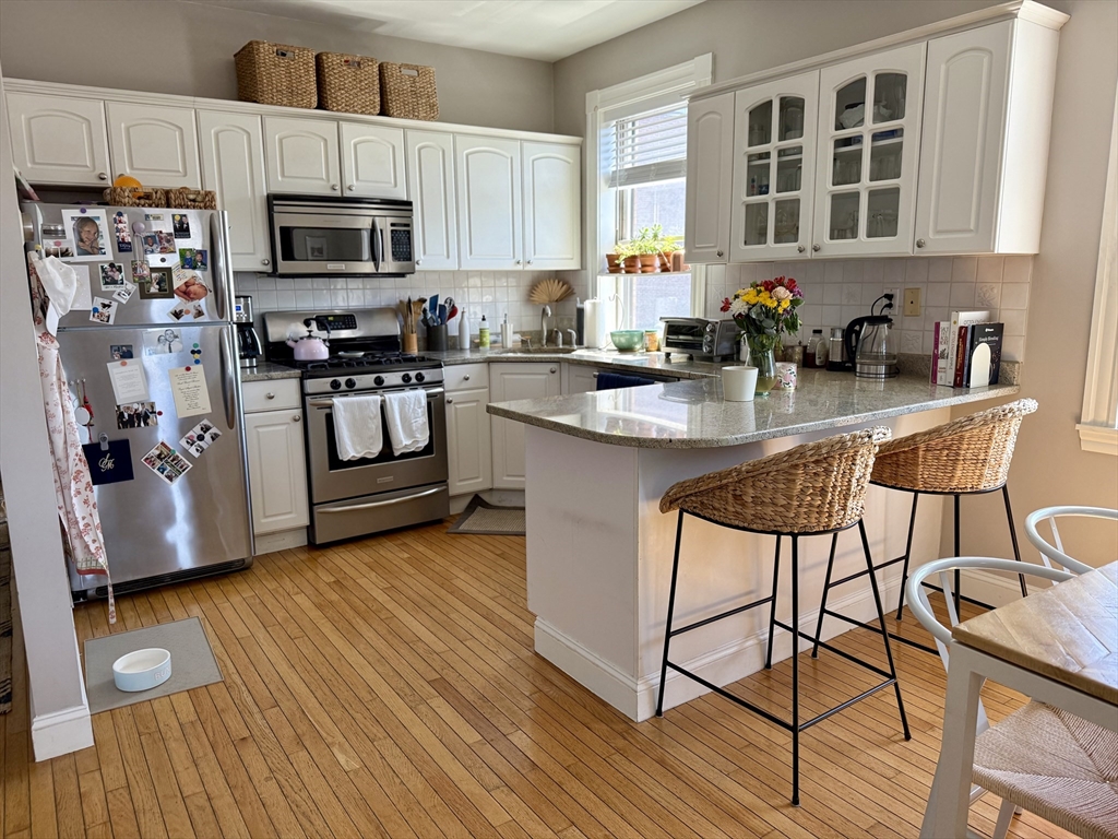 255 Main St, Charlestown