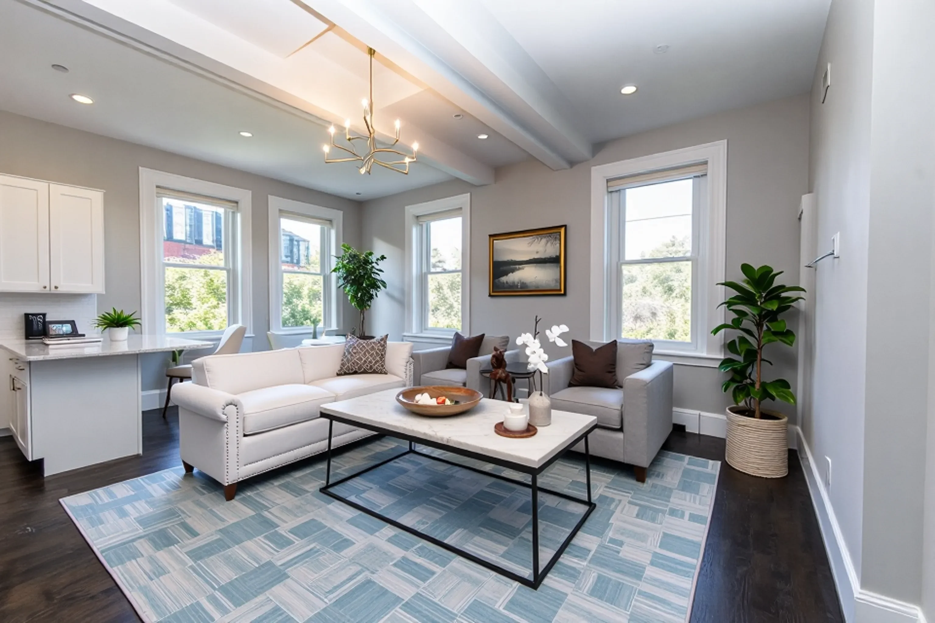 85 Regent St, Roxbury