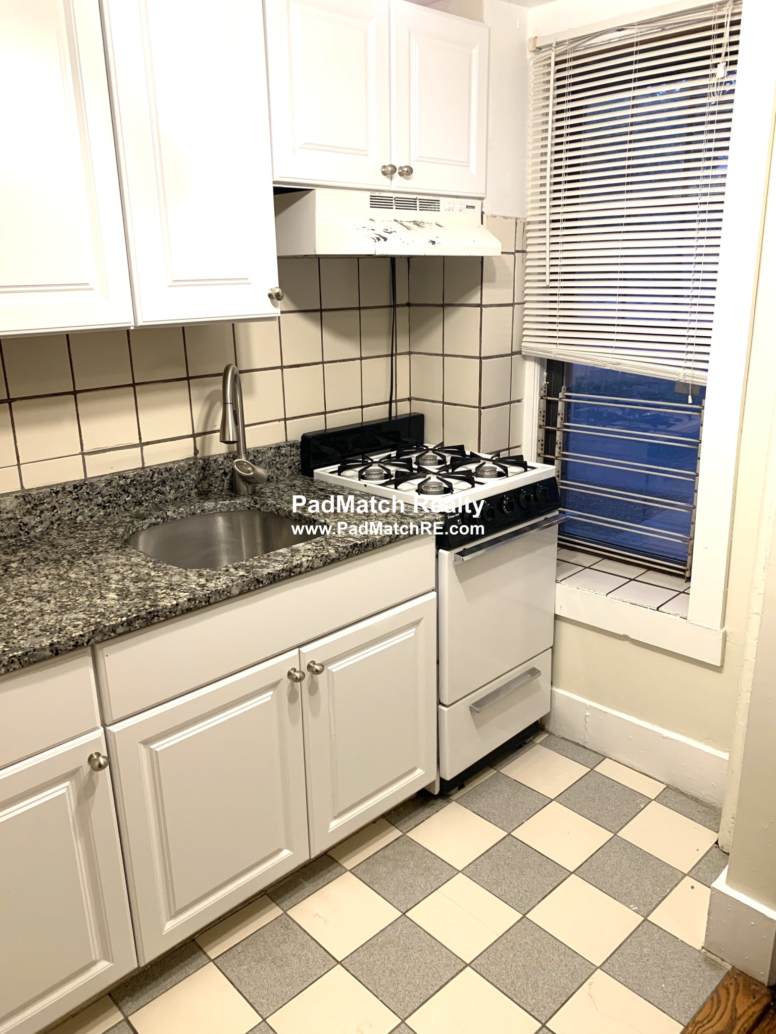 1412 Commonwealth Ave, Brighton