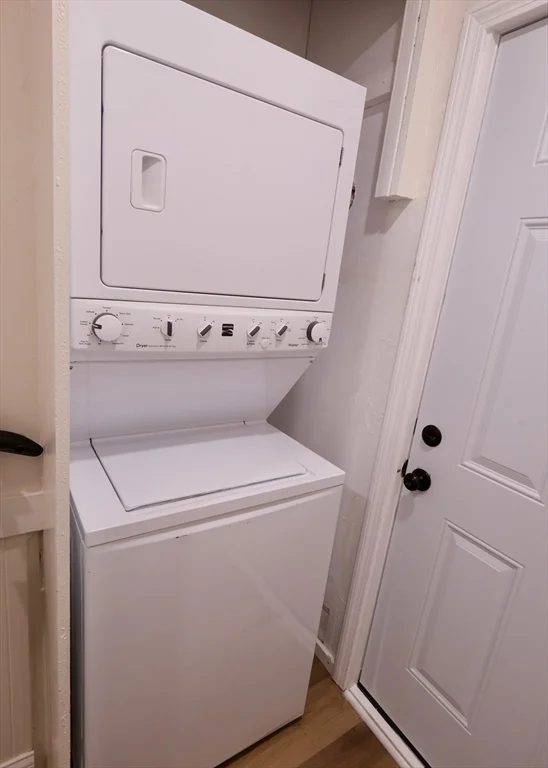 26 Cleveland St, Dedham