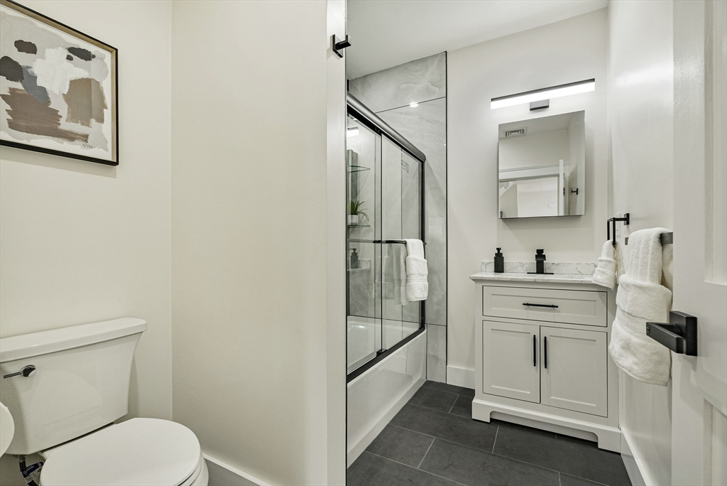 147 Jefferson Ave, Everett