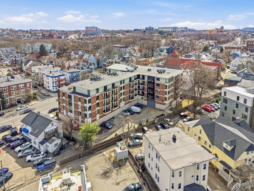 533 Cambridge St, Allston