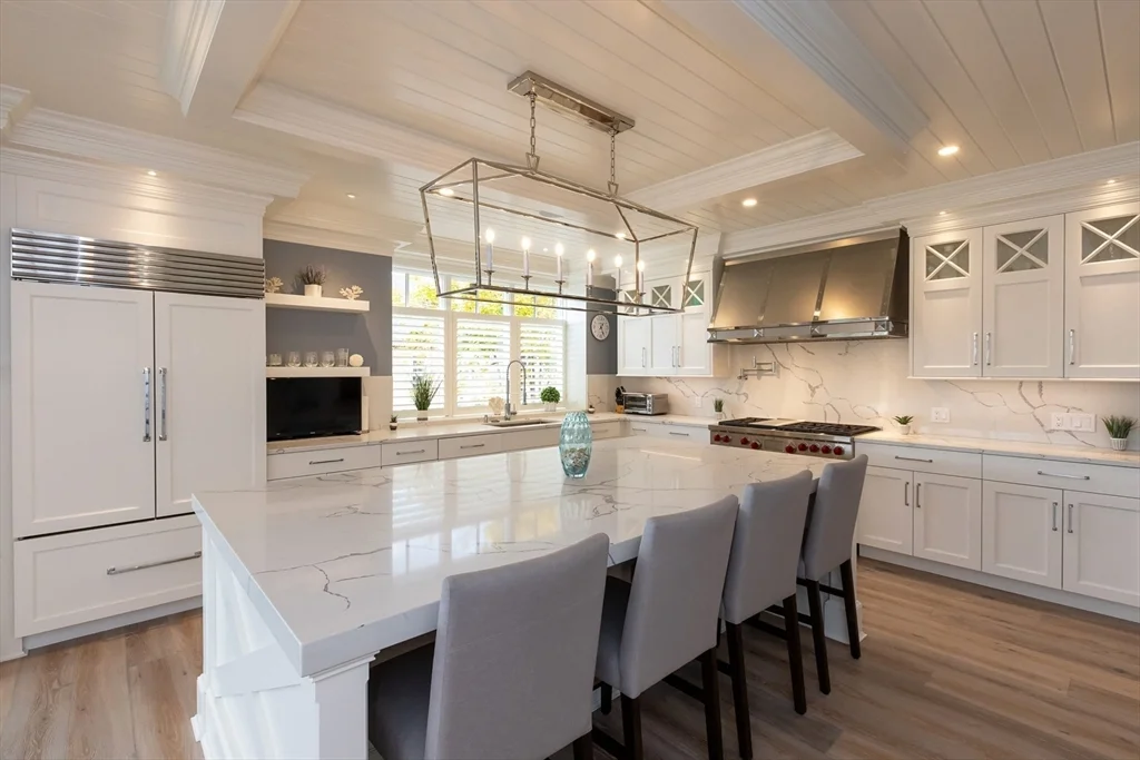 25 Cushing Ave, Crow Point