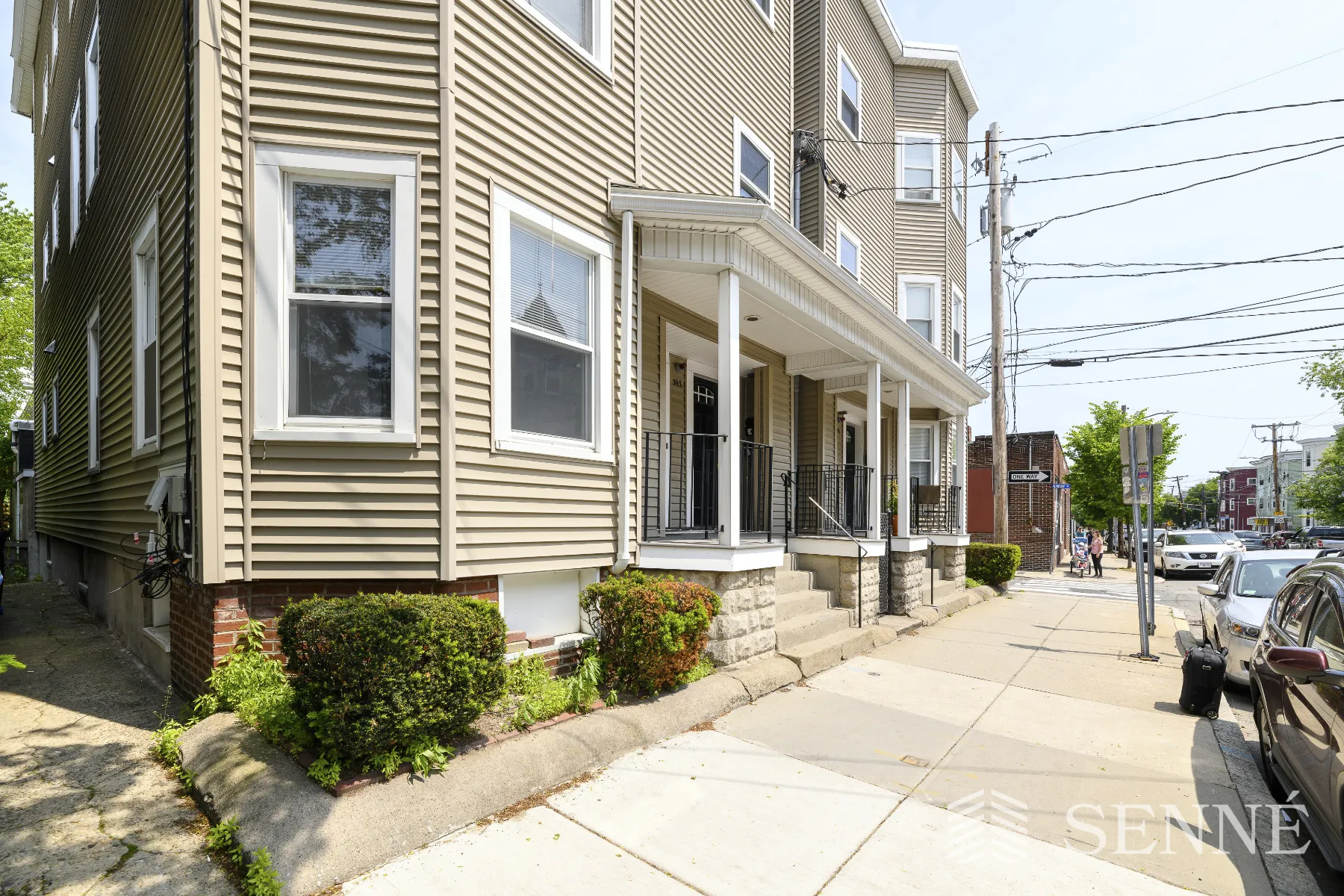 393 Washington St, Ward Two