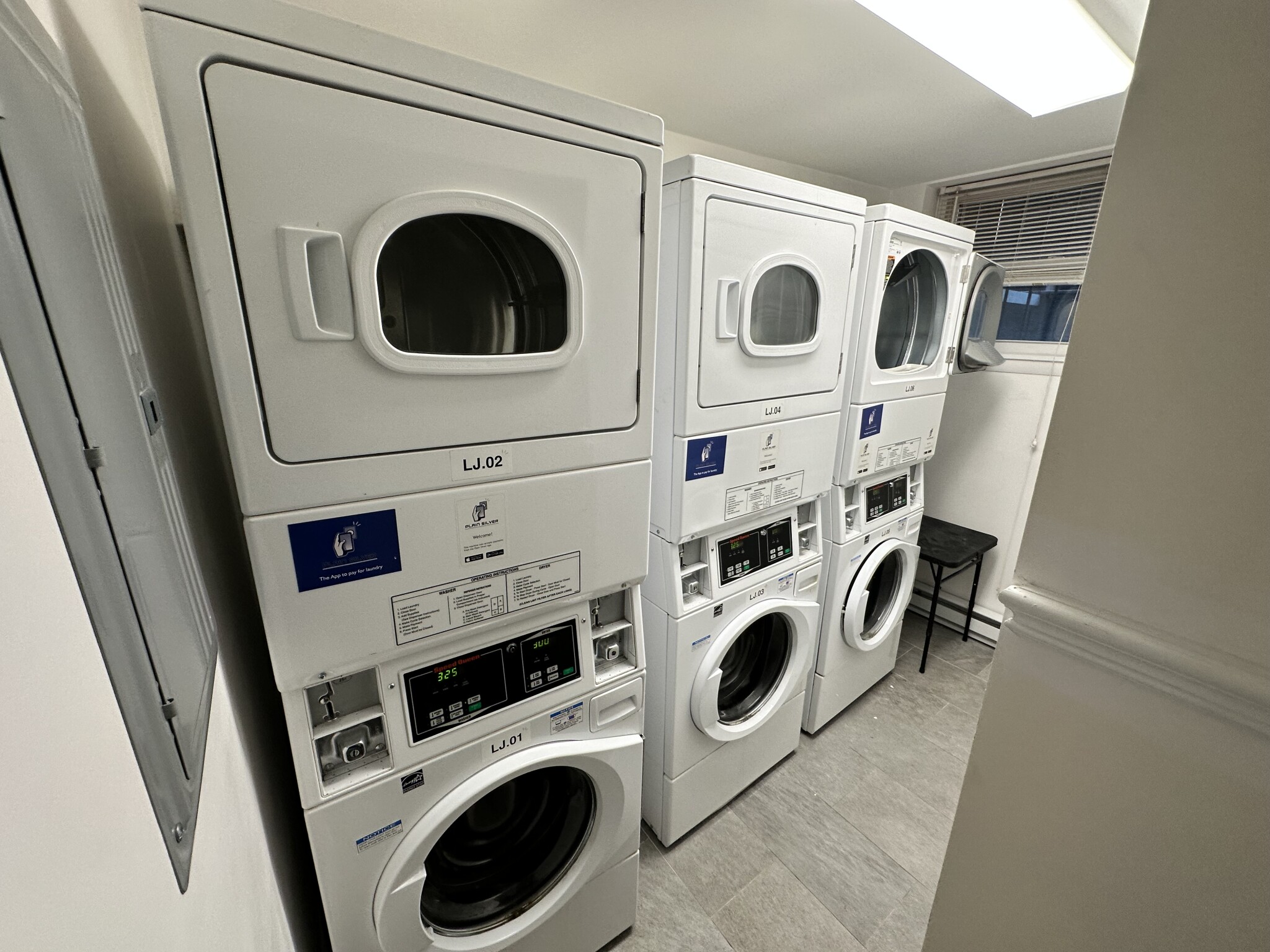 92 West Cedar St, Beacon Hill