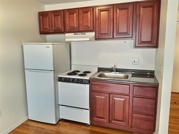 1039 Commonwealth Ave, Allston