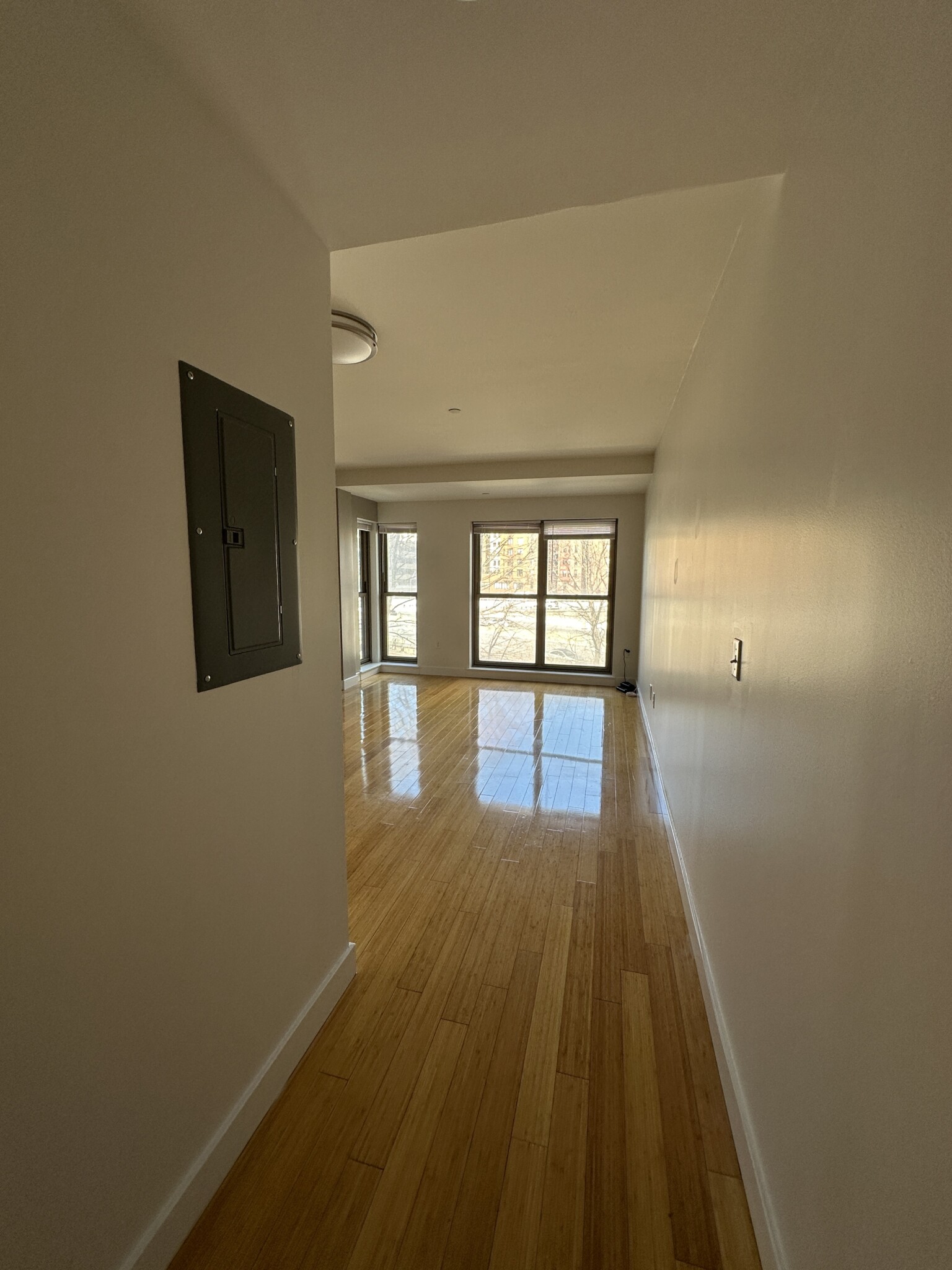 1085 Boylston St, Fenway
