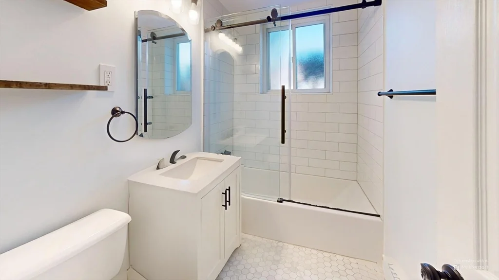 31 Westgate Rd, West Roxbury