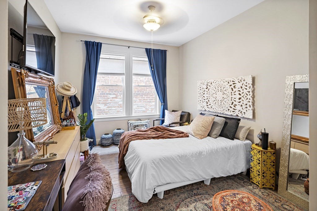 91 Chelsea St, East Boston