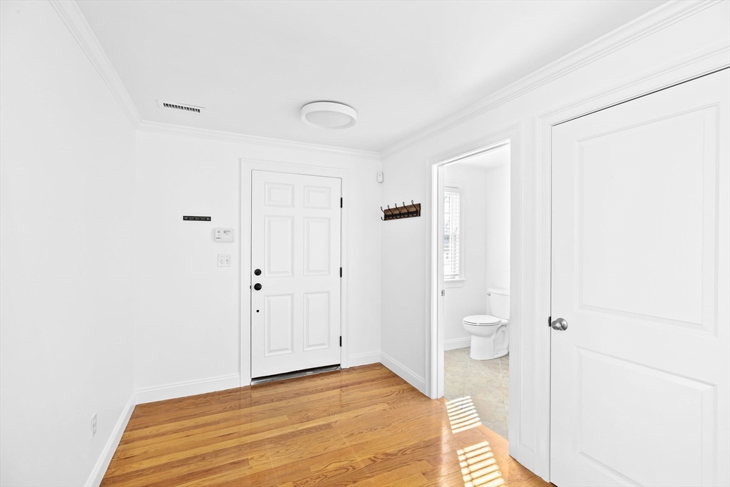 47 Fottler Rd, Hingham