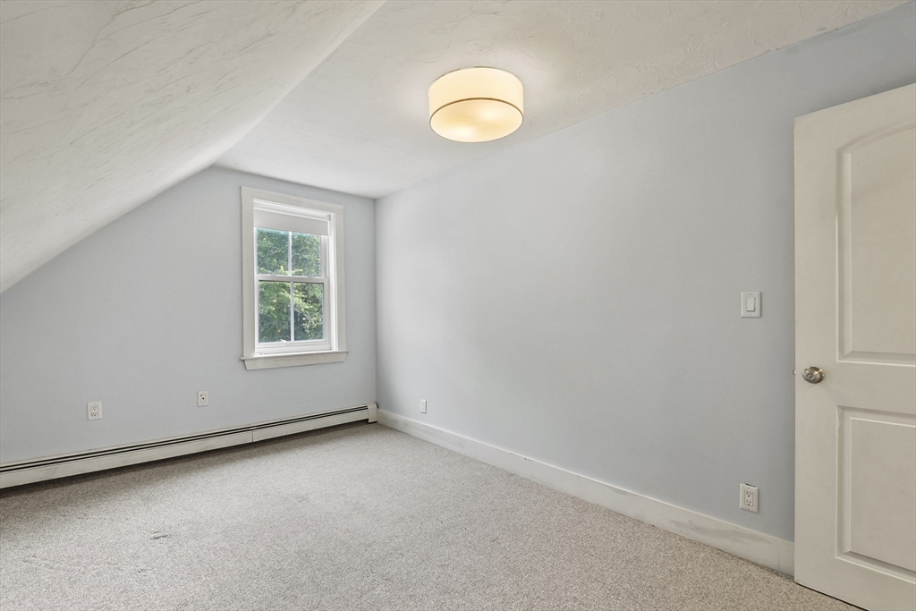 114 Old Oaken Bucket Rd, Norwell