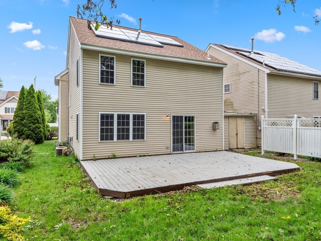 9 Angela Rose Ln, Worcester