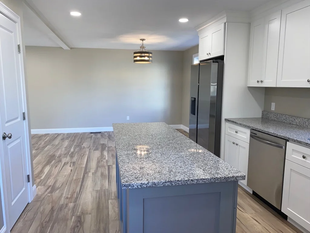 152 W Main St, Millbury