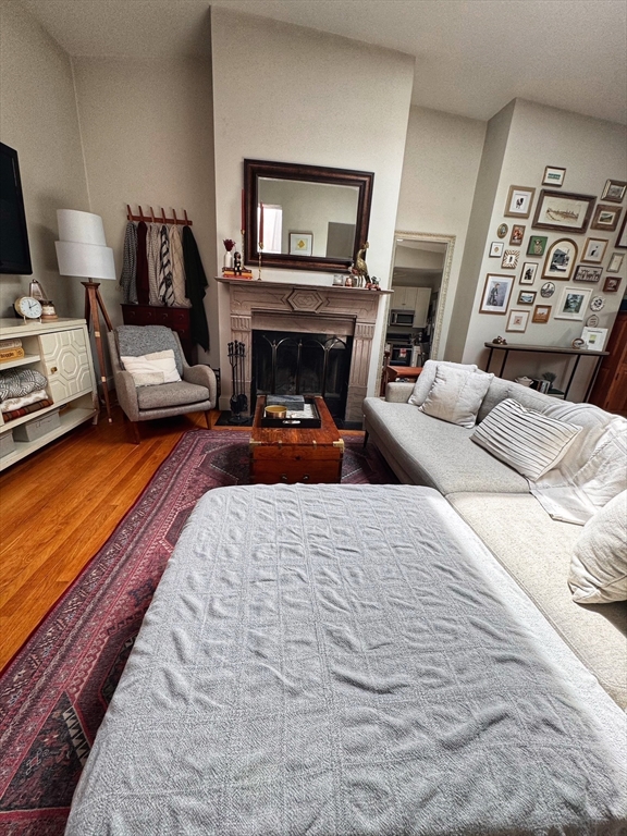 8 Worcester Sq, South End