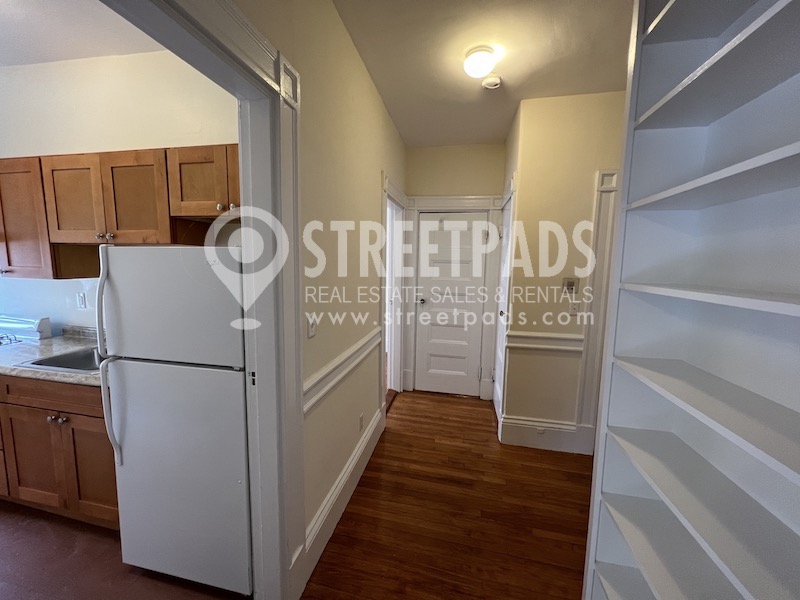 2 Ware St, Mid-Cambridge