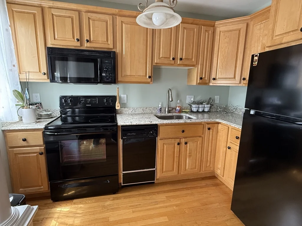 5 Porter Rd, Salem