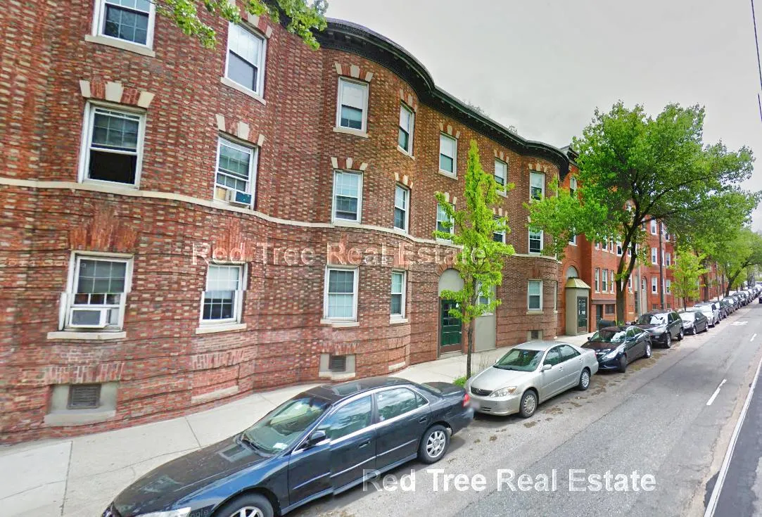 54 South Huntington Ave, Jamaica Plain