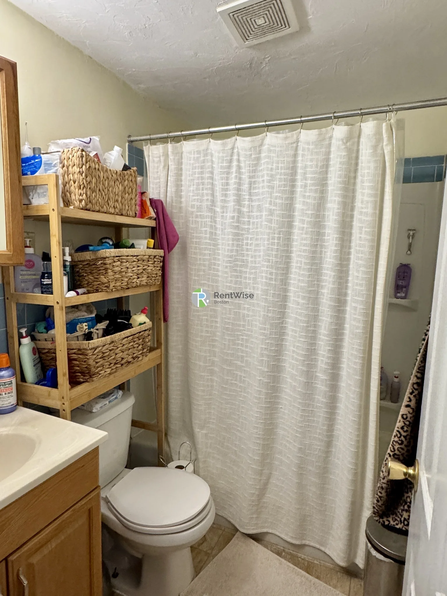 1132 Commonwealth Ave, North Brookline