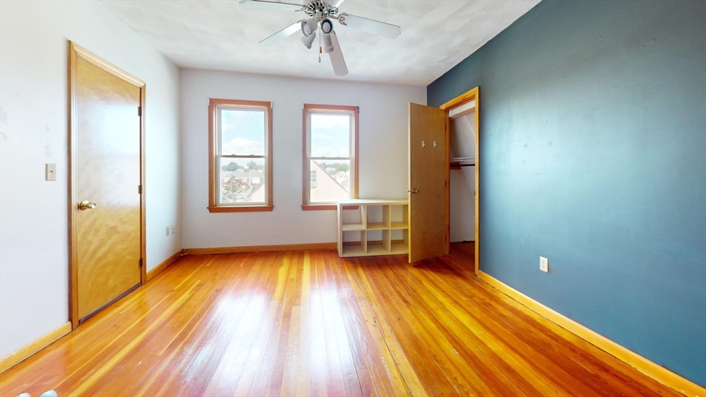 27 Princeton St, Medford