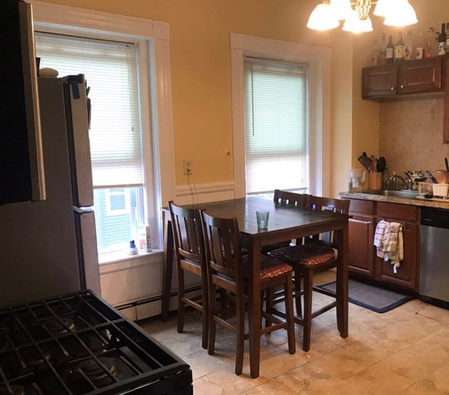 111 H St, South Boston