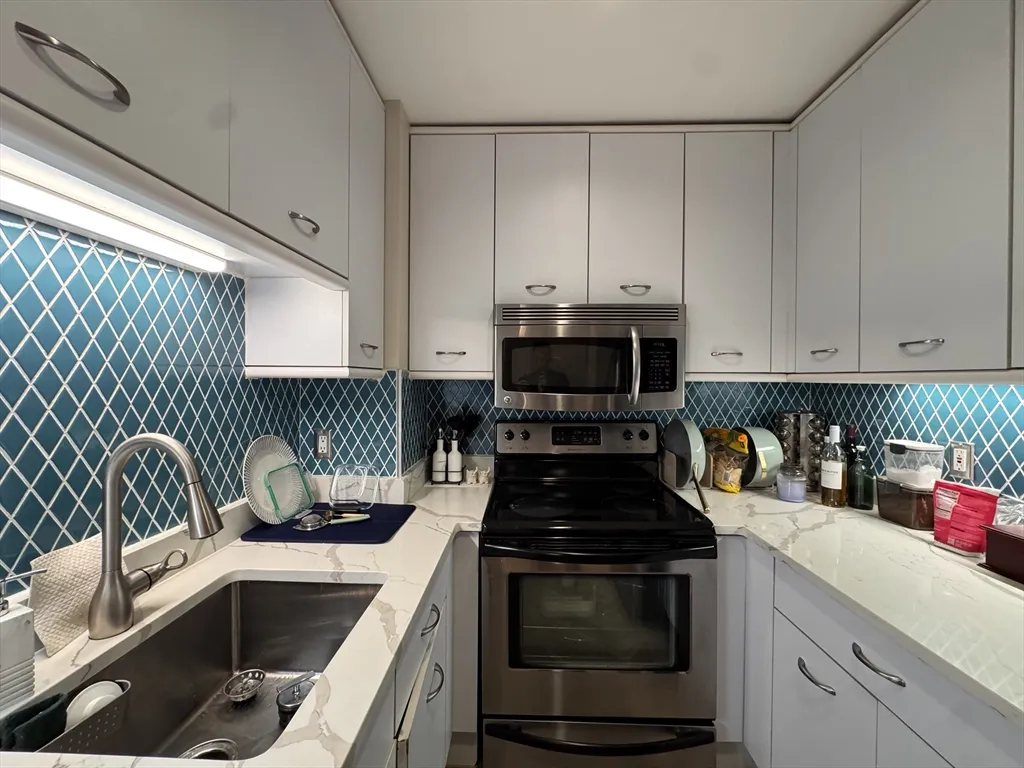 416 Marlborough St, Back Bay