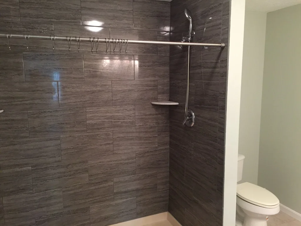 7 Conant Rd, Winchester