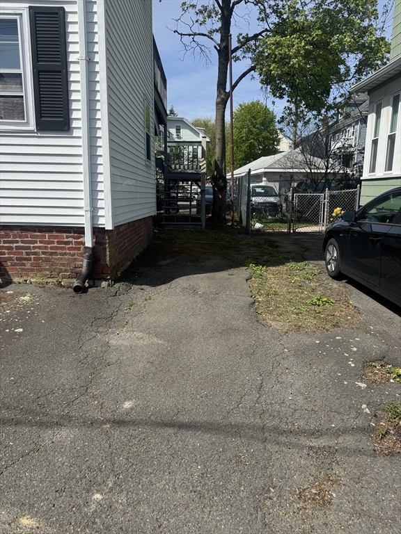 48 Spring St, Malden