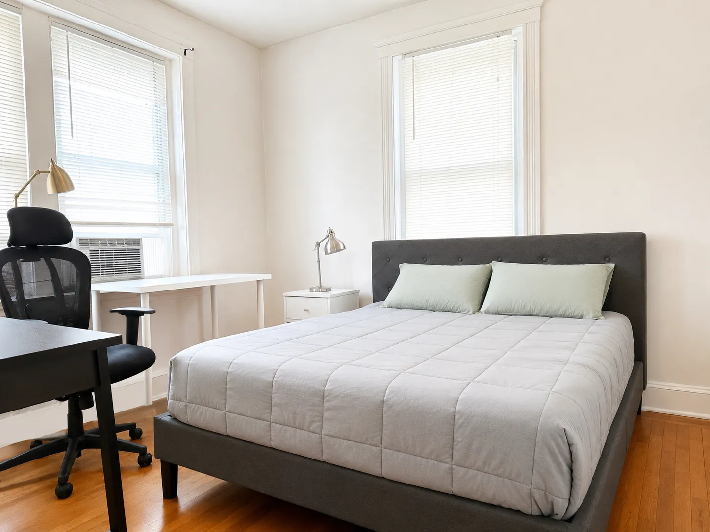 39 Mount Hood Rd, Brighton